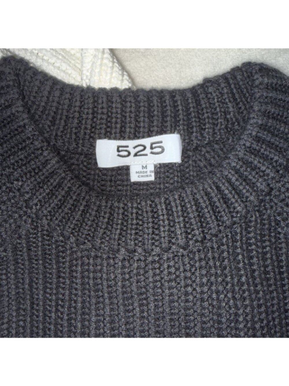 Lot Of 2 525 America Rib Knit Crew Neck Sweater Black White Women’s Medium - Picture 2 of 7